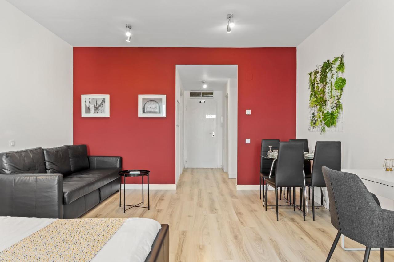 Aquarius: Upscale Flat In The Heart Of Bucharest! Apartment Exterior photo